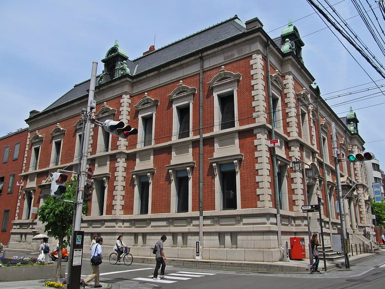 A Japan Post branch office — the domestic postal network every proxy service ultimately hands parcels to before international shipping